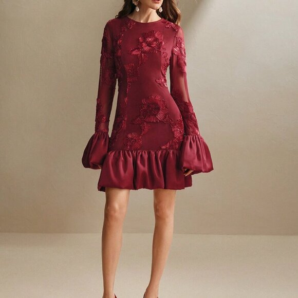 Burgundy Elegant Women's Embroidered Floral Bodycon Dress - Picture 3 of 8